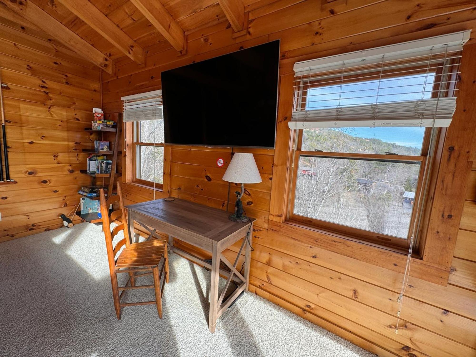 Smoky Paws - Exceptional Cabin, Stunning Mountain Views, Hot Tub, Tranquil, Gigabit Internet, Free L2 Ev Pigeon Forge Εξωτερικό φωτογραφία