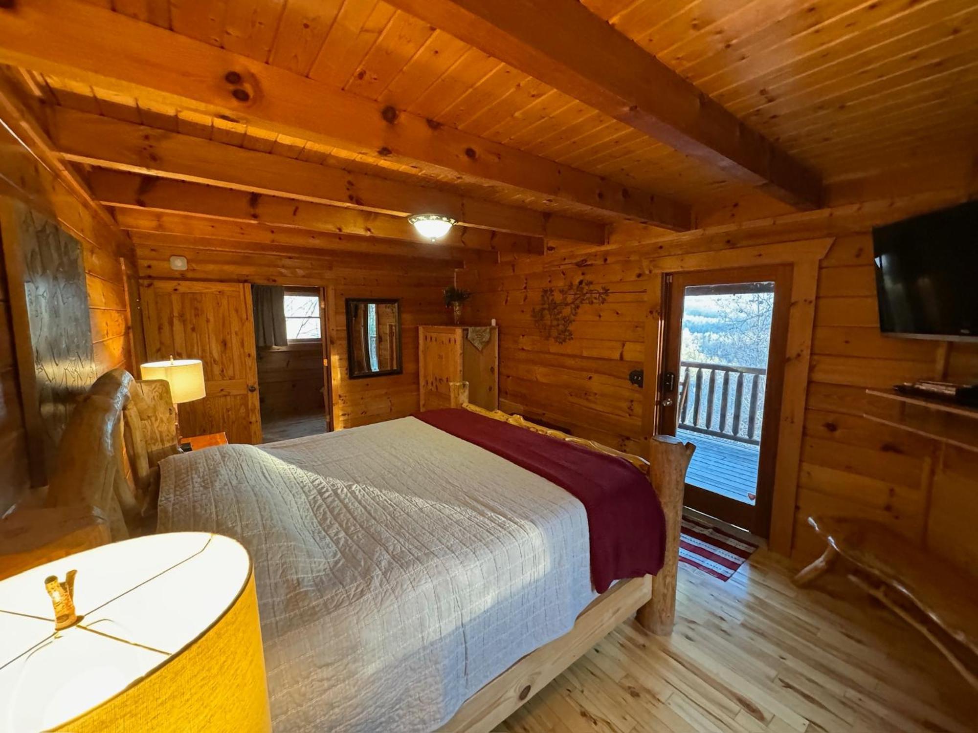 Smoky Paws - Exceptional Cabin, Stunning Mountain Views, Hot Tub, Tranquil, Gigabit Internet, Free L2 Ev Pigeon Forge Εξωτερικό φωτογραφία